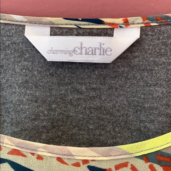 Blouse - Picture 2 of 3